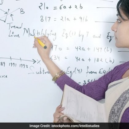 42 годишна учителка от Индия организира оргия с трима 16 годишни ученици