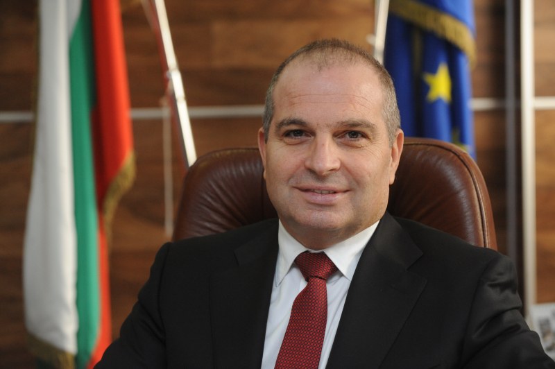 Министърът на регионалното развитие Гроздан Караджов инспектира обходния маршрут през