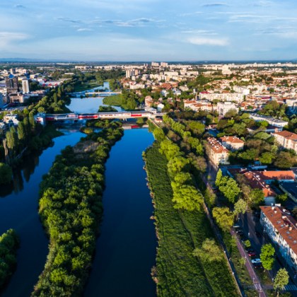 Времето днес ще бъде слънчево късно след обяд над западните