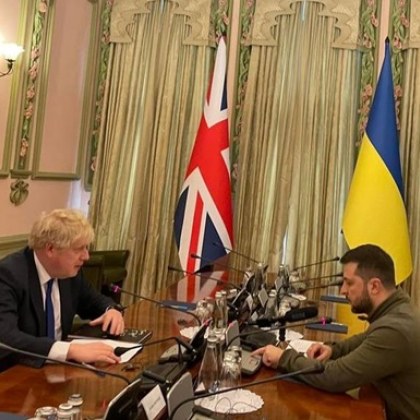 Британският премиер Борис Джонсън пристигна в Киев без предварително обявяване