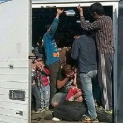 22 мигранти от Турция и Сирия бяха открити в тежкотоварен