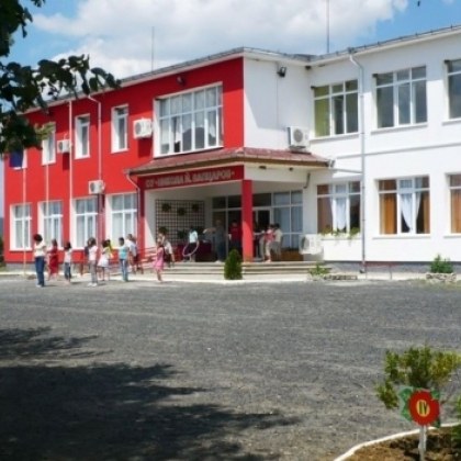 Сигналът за пожар в училище в Кърджалийско е бил подаден в