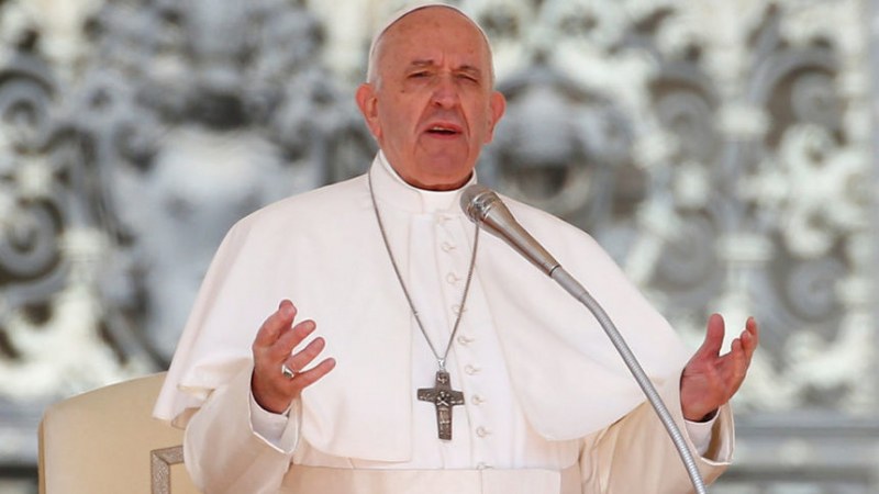 Папа Франциск е възмутен от начина, по който европейските страни