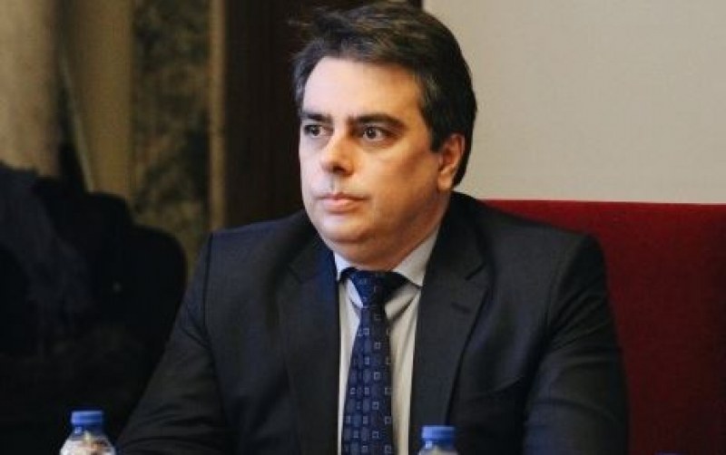 Асен Василев е против смяната на гуверньора на БНБ