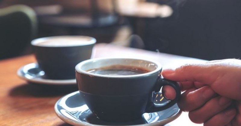 Кафето, работата и почивката вървят ръка за ръка. Особено за