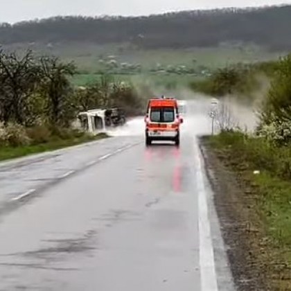 Две катастрофи блокираха Ришкия проход! Има пострадали ВИДЕО