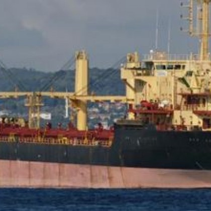 Останалите моряци на Царевна работят за по ежедневни задачи Приготвят