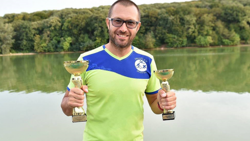 Треньор от Пловдивско изминава стотици километри, за да подготвя състезателите си