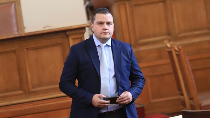 Човек на Слави посочи кое ще взриви коалицията