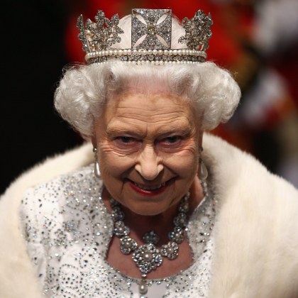 Кралица Елизабет II управлява Обединеното кралство толкова дълго че 80