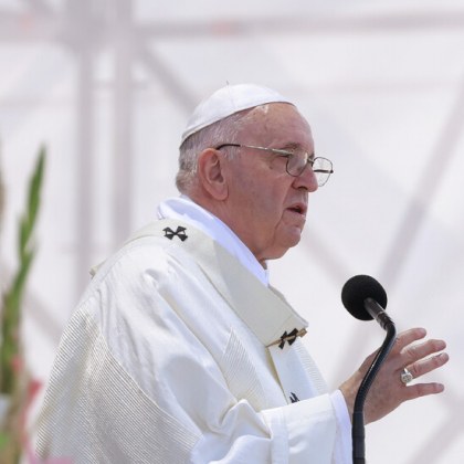 Папа Франциск поздрави православните християни за Великден Той отново призова