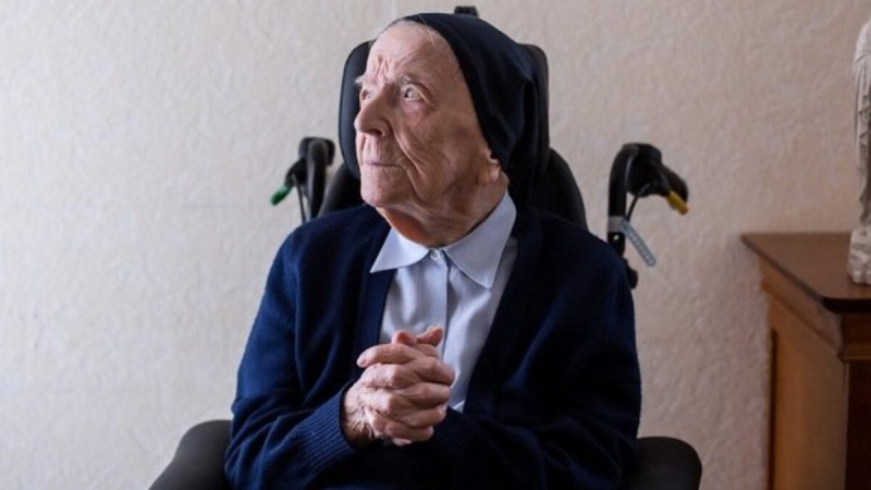 Сестра Андре, 118-годишна френска монахиня, която е най-възрастният човек във