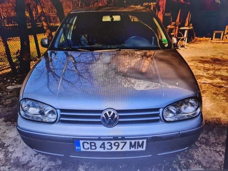 Лек автомобил с марката „Фолксваген Голф“ е открадната в София.