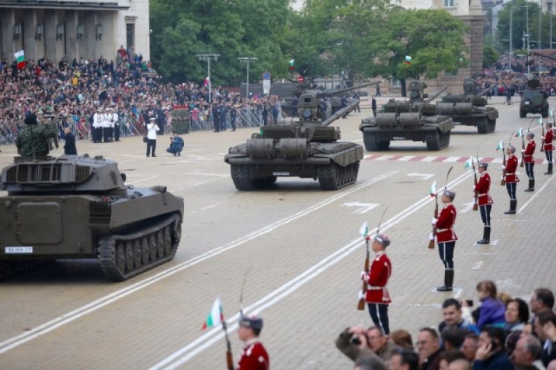 Отново няма да има военен парад на 6 май