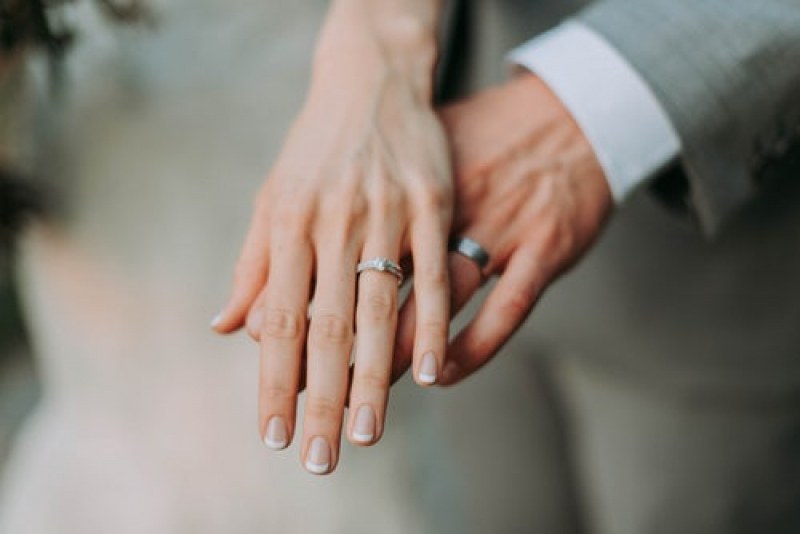 През 2021 г. са регистрирани 26 620 юридически брака -