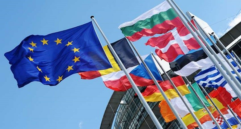ЕС обмисля изключения от руското петролно ембарго за две страни членки