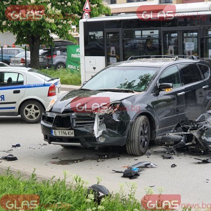 Моторист е блъснат на бул Пещерско шосе в Пловдив Инцидентът