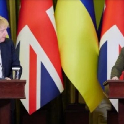 Британският премиер Борис Джонсън каза на украинския президент Владимир Зеленски да не