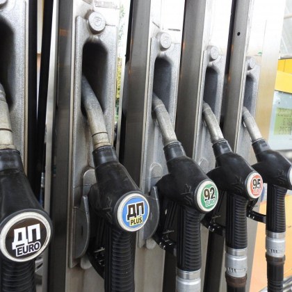 Украинските шофьори се оплакват че някои марки бензиностанции не предоставят