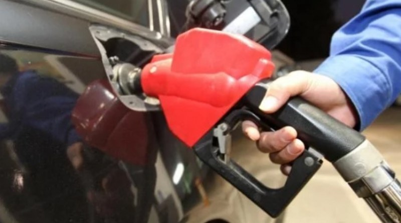 Бензиностанции фалират заради високите цени