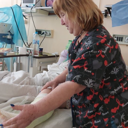 Лекари от болница в Горна Оряховица спасиха 67 годишна жена ухапана