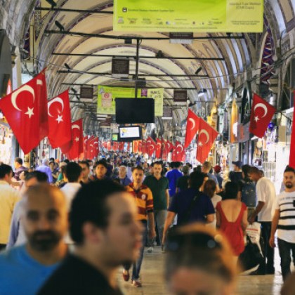 Турция иска отново да привлича повече туристи от Русия защото