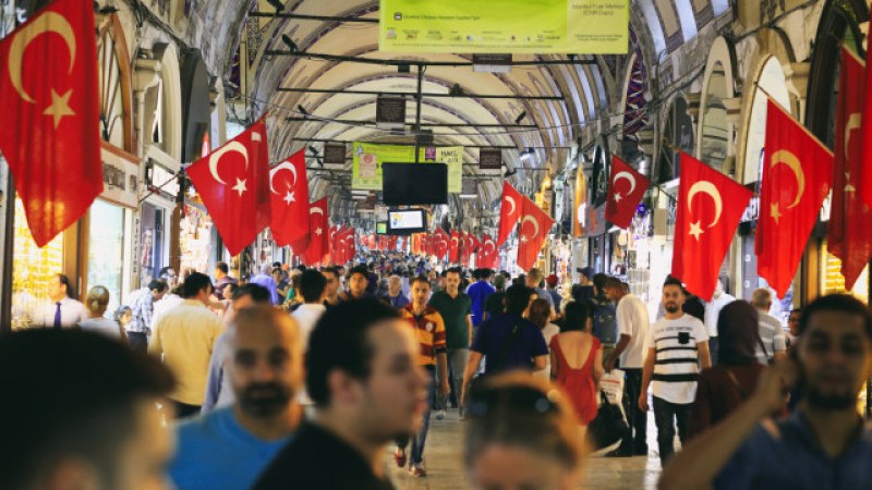 Турция иска отново да привлича повече туристи от Русия, защото