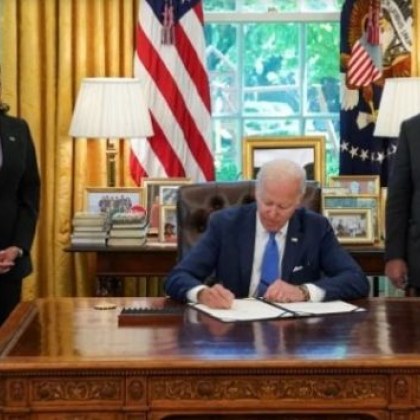 На 9 май президентът на САЩ Джо Байдън подписа ленд лизинг за