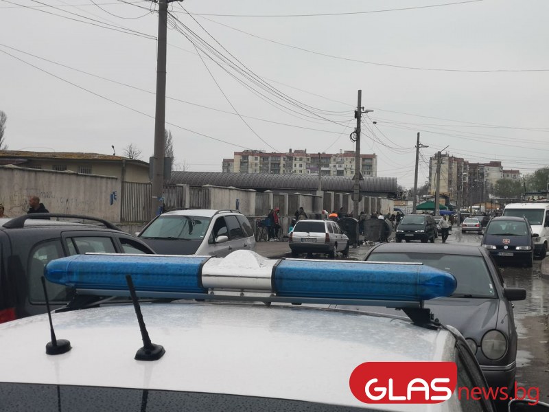 Потрошиха джип заради вражда в Пловдивско, полицията се намеси