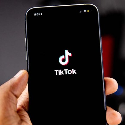 Дете сложи край на живота си, подозират връзка с ново предизвикателство в TikTok