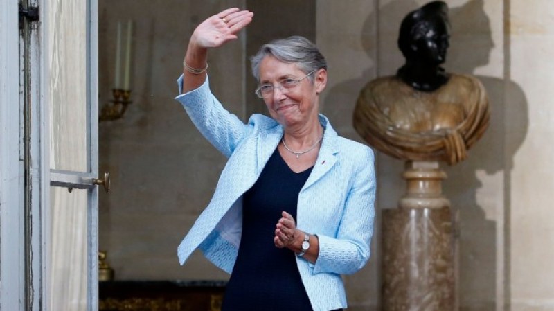 За първи път от 30 години: Жена стана премиер на Франция