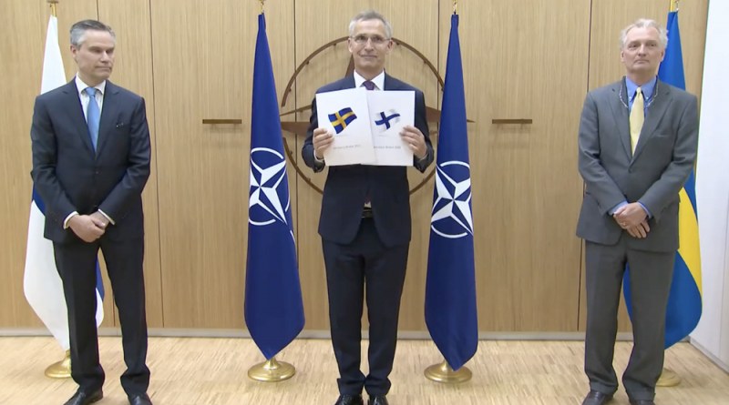 Приеха заявките на Швеция и Финландия за присъединяване в НАТО