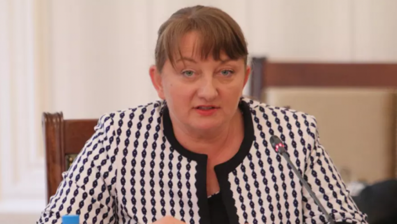 Сачева каза дали ще има предсрочни парламентарни избори