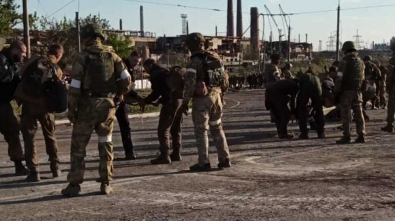 Стотици украински бойци от 
