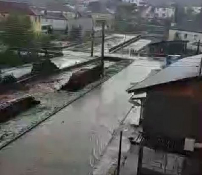 Градушка и порой удариха село в Родопите ВИДЕО