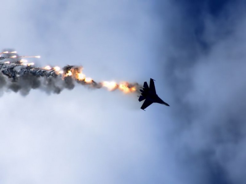 Изтребител Ф-7 се разби, има загинали пилоти