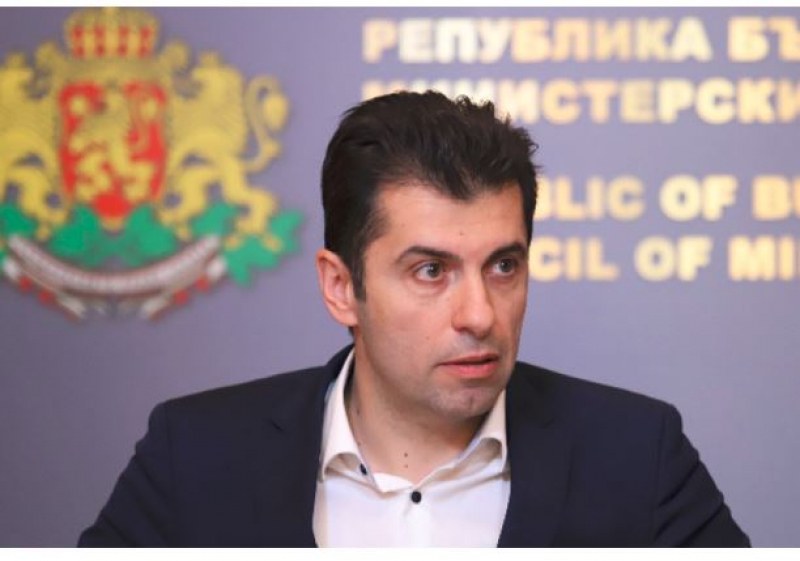 Парламентарната група на ДПС твърди, че премиерът Кирил Петков отправил