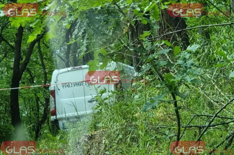 Погребалният агент Георги Енев си призна първоначално за три-четири нелегални