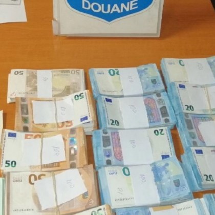 Гранична полиция задържа турчин с огромна сума пари Снощи към 23 30