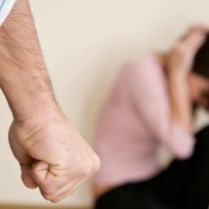 Жесток побой над жена в Монтана - жертвата е със 17 счупени ребра