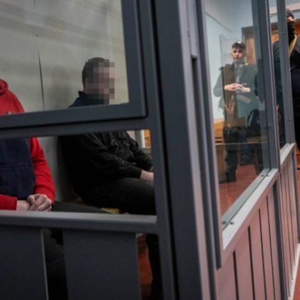 Украински съд осъди двама пленени руски войници на повече от
