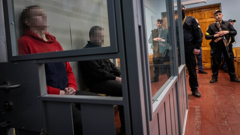 Осъдиха руски войници, ще лежат в затвора повече от 11 години