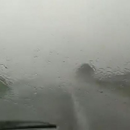 Силни гръмотевични бури връхлетяха района на Враца и Монтана малка