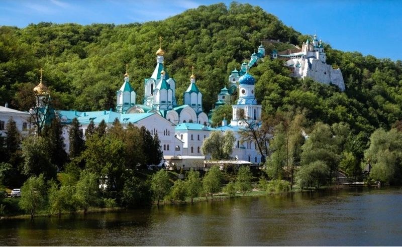 Гори най-голямата дървена църква в Украйна! Кой я подпали? ВИДЕО
