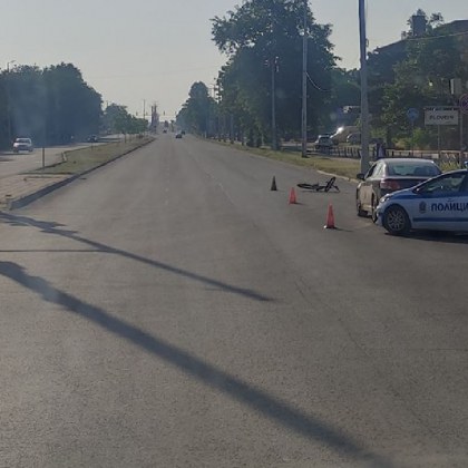 Лек автомобил блъсна колоездач рано тази сутрин в Пловдив Инцидентът е