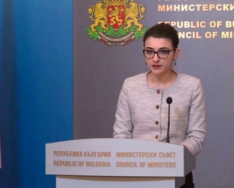 Бориславова: От Трифонов не се чуха истински причини защо се изтеглят министри