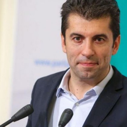Правителство на малцинството е много по-добре от такова, на което извиват ръцете