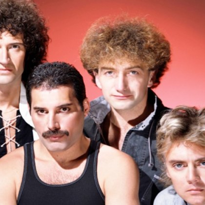 Неиздавана досега песен на рок групата Queen изпята в края