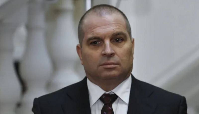 Гроздан Караджов подаде оставка