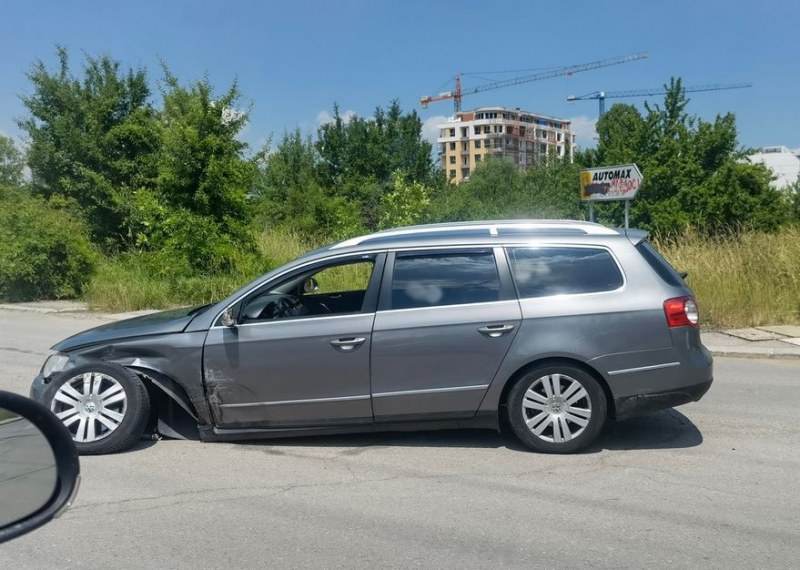 Тежка катастрофа в София СНИМКИ